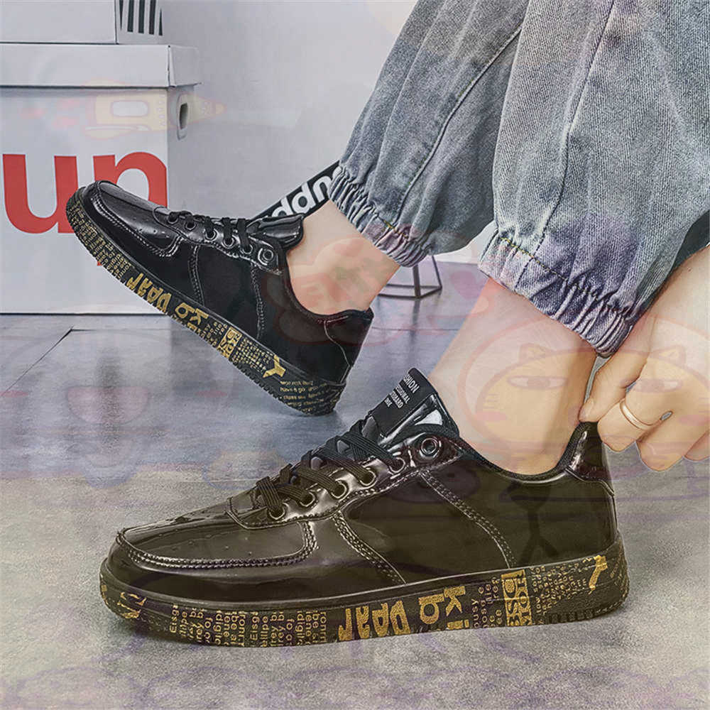 Round Foot Size 45 Sneakers Wh - огляд і ціна Mens Grooming Kit Gift Set
